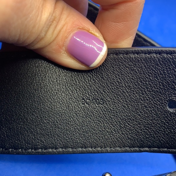 Rare Louis Vuitton Crystal & Python Leather Belt - Picture 4 of 11